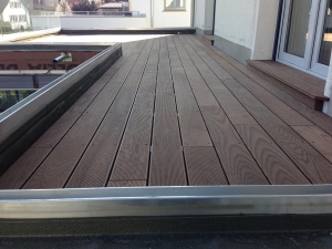 Begehbarem Terrassendach
